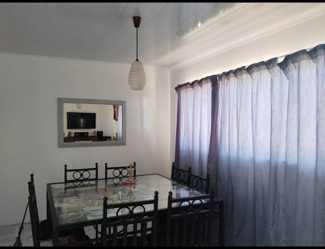 4 BEDROOM HOUSE FOR SALE IN ROTHDENE